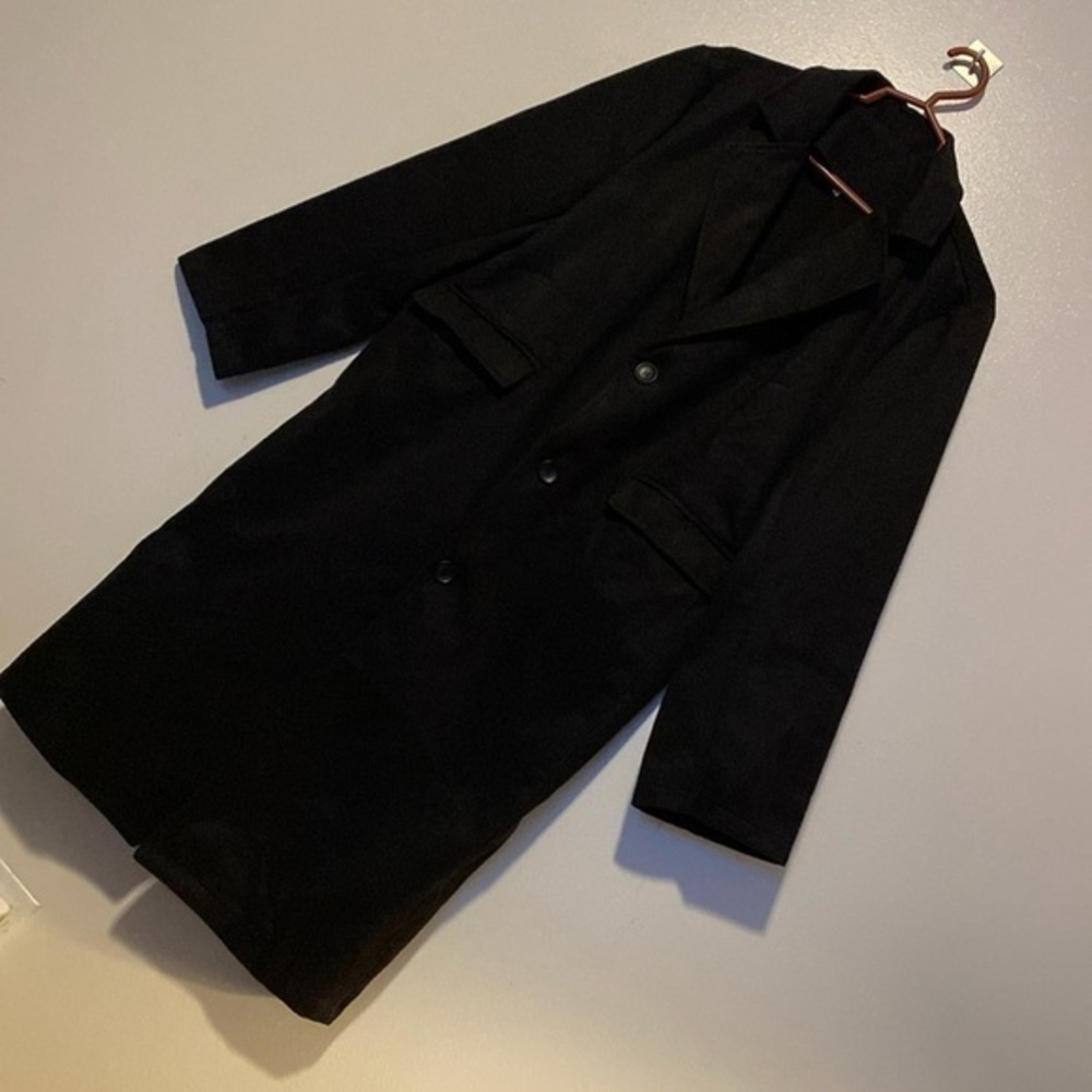 Creatmo US black long two pocket full button up uber soft jacket coat